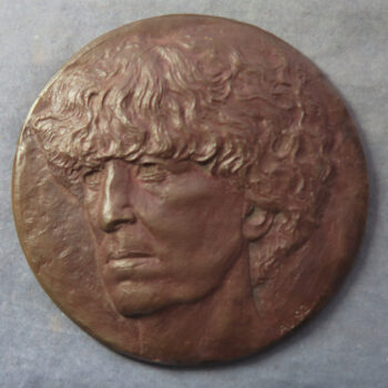 Elisabeth Frink portrait medal of the sculptor by Avril Vaughan for BAMS