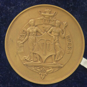 MB109139 GB NUT National Union of Teachers bronze prize medal education