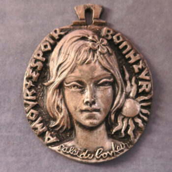 MB109156 Amour Espoir Bonheur medal Love Hope Happiness medal by Tschudin France post 1946