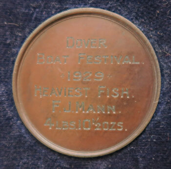 MB109203 GB Dover Sea Angling Association bronze prize medal 1923 Dover castle