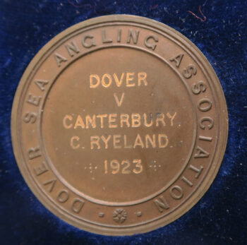 MB109203 GB Dover Sea Angling Association bronze prize medal 1923 Dover castle