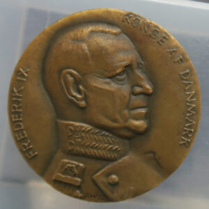 MB109207 Denmark king Frederik IX bronze medal his reign 1947-1972