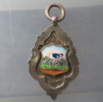 MB109242 GB Very pretty Cycling silver & enamel fob medal 1913