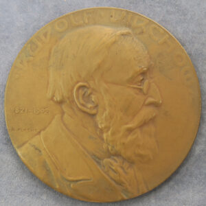  Rudolf Virchow (1821-1902) portrait by  R Placht bronze  55mm  Germany medical medal