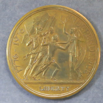 MB110024 GB USA Bicentennial Independence bronze medal 1776-1976 General Washington George III