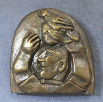 MB110037 Darcy with Pet Hen by Ronald Pennell for BAMS art bronze medal