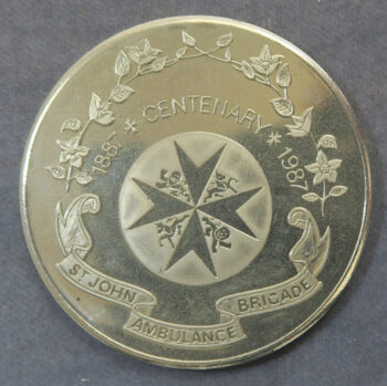 MB110114 Medicine/First Aid: St John Ambulance 100 years of service commemorative medal 1887-1987