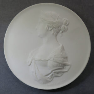 MB110120 Germany Young Woman Staatliche Museen Berlin DDR Meissen porcelain medal by Posch from life
