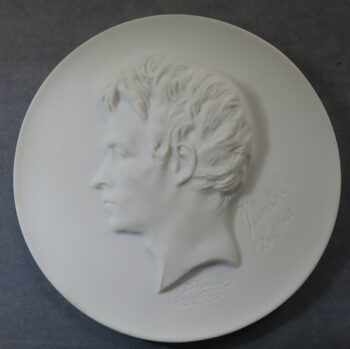 MB110121 Germany Young Man after David d’Angers 1834 Staatliche Museen Berlin DDR Meissen porcelain medal