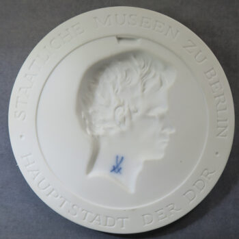 MB110121 Germany Young Man after David d’Angers 1834 Staatliche Museen Berlin DDR Meissen porcelain medal
