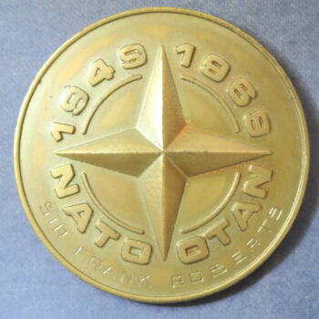 MB110127 NATO/OTAN 20 years of Peace 1949-69 commemorative bronze medal