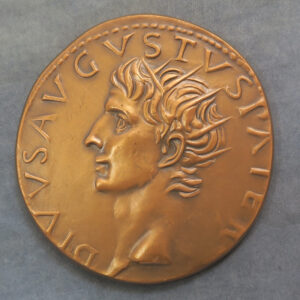 MB110156 Monnaie de Paris copper reproduction of Augustus sestertius Roman coin 1966.