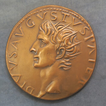 MB110156 Monnaie de Paris copper reproduction of Augustus sestertius Roman coin 1966.