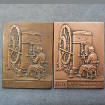 MB110163 Portugal The Imprensa Nacional–Casa da Moeda INCM National mint copper medal plaque 1976 Moedeiro x 2 pieces